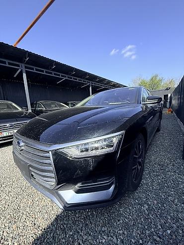 BYD: BYD E9: 2021 г., Седан — 2