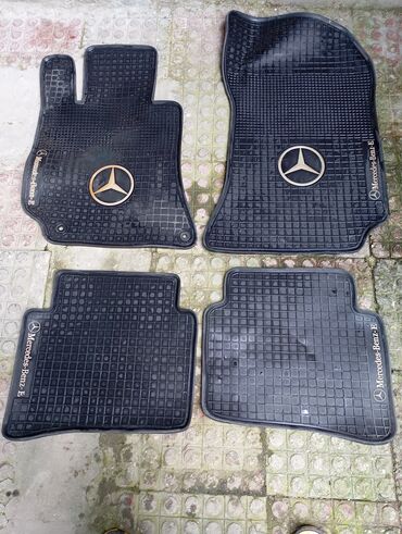 Avtomobil üçün ayaqaltı: Mercedes üçün ayaqaltılar