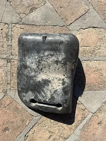 karburator golf 2 1.6 benzin: POKLOPAC PUMPE ZA GORIVO MERCEDES 124 190 BENZINAC | poklopac pumpe — 2