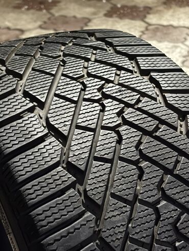 шипованные шины б у: Продаю зимний комплект разношироких шин, 235/35/19перед 255/35/19зад