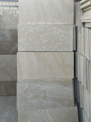 Dekorativ daşlar: Təbii daş plitələr – fasad və terras üçün - Material: təbii daş (kül — 11