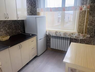 квартира в районе политеха: 1 бөлмө, Кыймылсыз мүлк агенттиги, Чогуу жашоосу жок, Жарым -жартылай эмереги бар