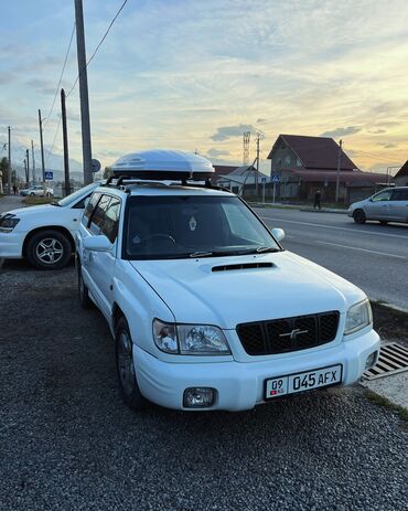 Subaru: Subaru Forester: 2000 г., 2 л, Автомат, Газ, Универсал