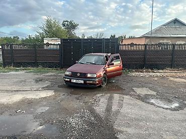 a8 d2: Volkswagen Vento: 1993 г., 1.8 л, Механика, Седан — 2
