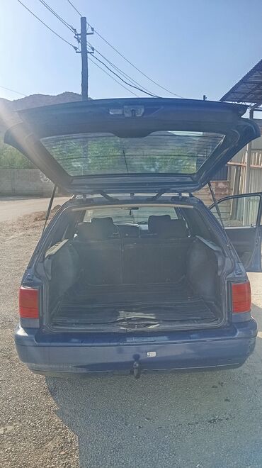 Volkswagen: Volkswagen Passat: 1999 г., 2 л, Механика, Бензин, Универсал at lalafo.kg — 12 Volkswagen: Volkswagen Passat: 1999 г., 2 л, Механика, Бензин, Универсал — 12