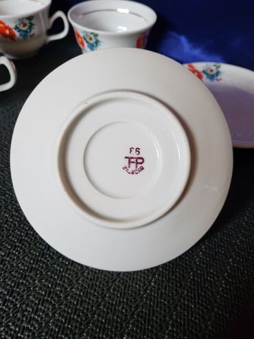 Kuhinjski setovi: Soljice Zajecar porcelan iz 70ih. Soljice za kafu perfektne,sve na — 12