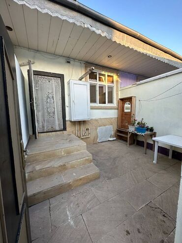 Uzunmüddətli kirayə evlər: 86 kv. m, 3 otaqlı -da lalafo.az — 12 Uzunmüddətli kirayə evlər: 86 kv. m, 3 otaqlı — 12