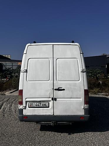 спринтер двускатной: Грузовой фургон Mercedes-Benz Sprinter (длинная база, высокая крыша) — 4