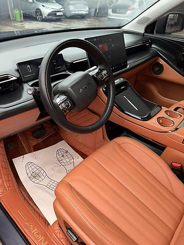 Другой электротранспорт: Aion V — электрический кроссовер Основные характеристики: - Кузов — 7