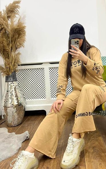 Kompleti: New Tracksuit S•M•L•XL 
2600 din Super PROMO Cena ! — 6