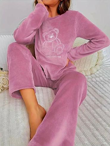 ev damasniki: Yeni super yumuşaq pluş pijamalar/Ölşü-S-XL.
Satış evdən məhdut — 4