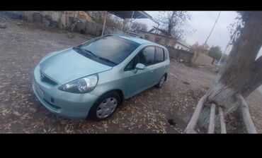 продаю хонда акорт: Honda Fit: 2003 г., 1.3 л, Автомат, Бензин, Хэтчбэк