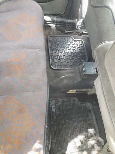 Volkswagen: Volkswagen Passat: 1991 г., 1.8 л, Механика, Бензин, Универсал — 10