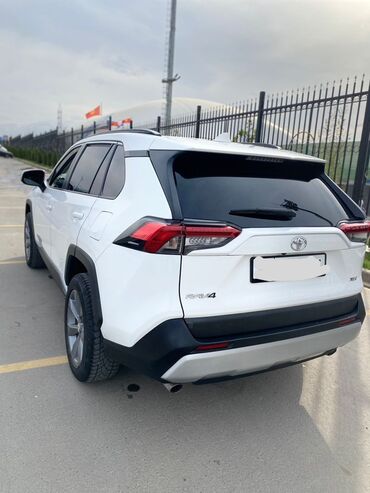 Toyota: Toyota RAV4: 2020 г., Автомат, Бензин, Кроссовер — 6