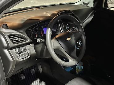crv 2: Chevrolet Spark: 2016 г., 1 л, Механика, Бензин, Хэтчбэк — 5