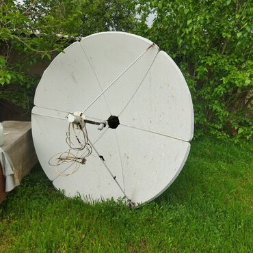 спутниковые антены: Продам спутниковую антенну ( тарелка) бу состояние хорошее торг