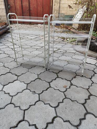 Шифоньеры: Шифоньер с антресолью большой 3 створчатый, разная мебель б/у. Район — 16