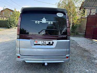 Honda Stepwgn: 2004 г., 2 л, Автомат, Газ, Минивэн
