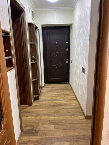 Köhnə tikili: Bakı, Neft Daşları qəs., 3 otaqlı, Köhnə tikili, m. Qara Qarayev, 65 kv. m -da lalafo.az — 2 Köhnə tikili: Bakı, Neft Daşları qəs., 3 otaqlı, Köhnə tikili, m. Qara Qarayev, 65 kv. m — 2