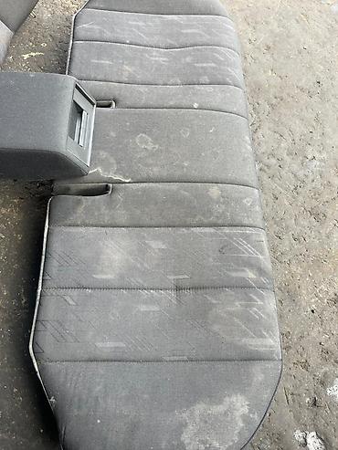 Oturacaqlar: Məhsul: Avtomobil oturacaq dəsti Mercedes w210 Tərkib: - 2 ədəd ön — 6