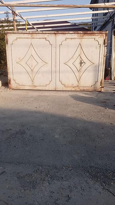 Metal darvaza – ikiqanadlı - Material: qalın metal təbəqə və möhkəm lalafo.az -da Metal darvaza – ikiqanadlı - Material: qalın metal təbəqə və möhkəm