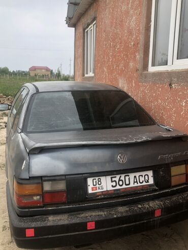 volkswagen india: Volkswagen Passat: 1989 г., 1.8 л, Механика, Бензин, Седан