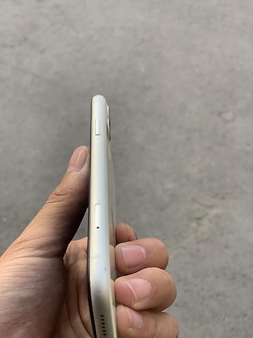 Apple iPhone: IPhone 11, белый цвет - Дисплей 6.1", Liquid Retina HD - Две основные — 2