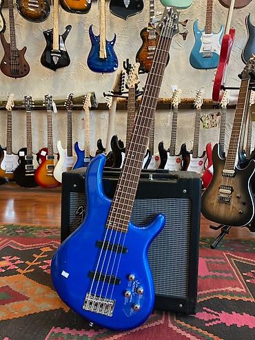 gitara aksesuar: Action Bass v plus bütün gitara və aksesuarları Nizami küçəsi 42 — 1