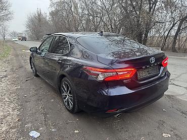 Toyota: Toyota Camry: 2021 г., 2.5 л, Автомат, Гибрид, Седан — 8