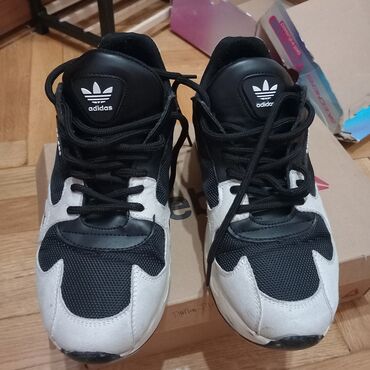 čarapa patike: Adidas, 37, color - Black