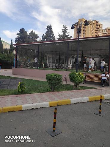 Mənzillər: Gənclik metrosunun yanında, Koroğlu Rəhimov küçəsi 13a ünvanında, ABU — 1