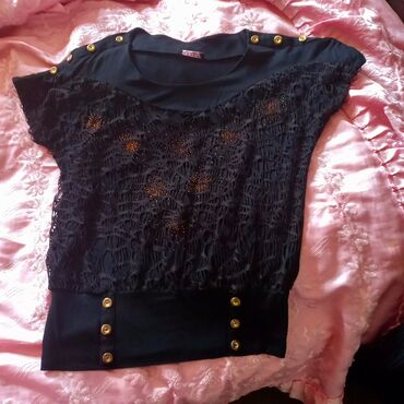 Köynək və bluzalar: Teze ve içinde bir defe geynilmiş baha alınan geyimlər — 3