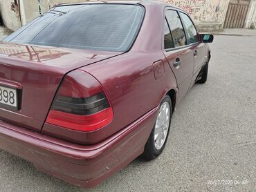 Mercedes-Benz: Mercedes-Benz C-sinfi sedan (W202) - Kuzov: 4 qapılı sedan, tünd