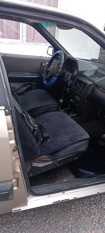 Audi: Audi 100: 1986 г., 2.2 л, Механика, Бензин, Седан — 3