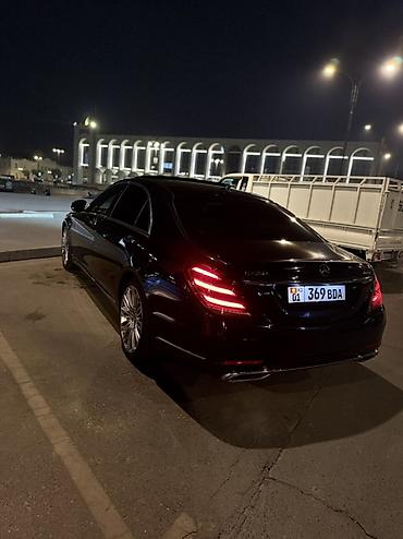 вдоль реки: Mercedes-Benz S-Class: 2019 г., 3 л, Автомат, Бензин, Седан — 3