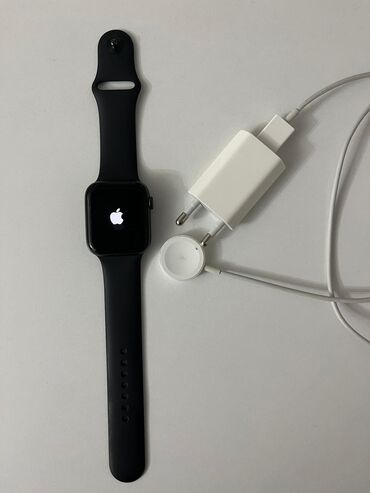 Apple Watch: Продаю часы Apple watch SE1