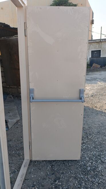 Pilləkən məhəccərləri: Demir qaplar her nov darvazalar rasotkalar pililalar navesler bistka — 28