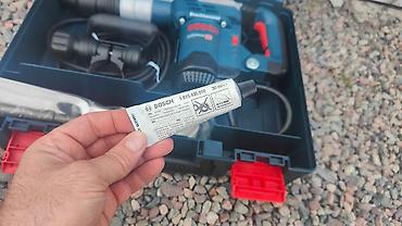 Отбойные молотки: Отбойный молоток Bosch GSH 5 CE Professional (8.3Дж) Новый с — 3