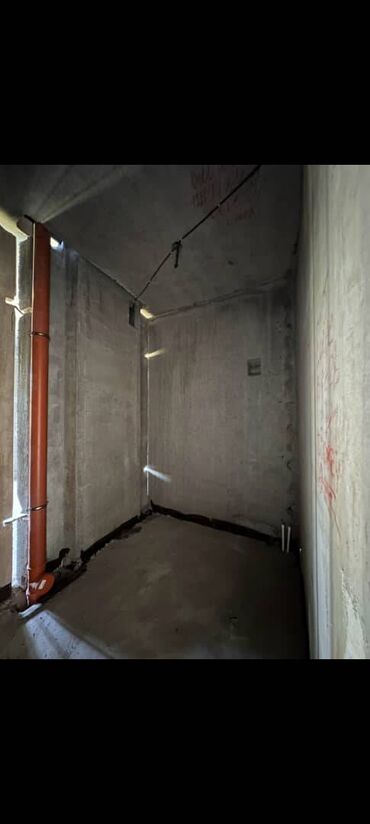 3 комнатная квартира продажа: 2 бөлмө, 67 кв. м, 108-серия, 4 кабат, ПСО (өзү оңдоп түзөтүп бүтүү үчүн)
