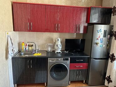 metbext masası: Metbex mebeli satılır. Səliqəli işlənib. Ölçüsü 3 metre yaxındır. 340