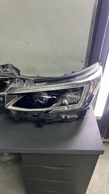 продам музыкальный центр бу: Комплект передних фар Subaru 2020 г., Б/у