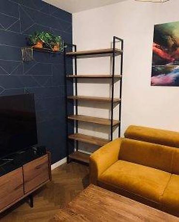 crne komode: Police po meri model wmn10 | izrada nameštaja po meri drvo& metal — 1
