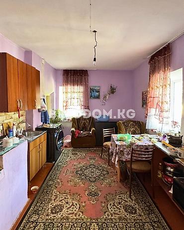 70 сом: 🏠Продается дом в с. Беловодское Верхняя зона район Кирпичный 🟡 3- — 4