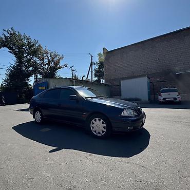 windom 2001: Toyota Avensis: 2001 г., 1.8 л, Механика, Бензин, Хэтчбэк — 3