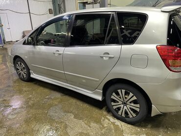 запчасти на тойота камри 30: Toyota Corolla Verso: 2003 г., 1.8 л, Автоматтык, Бензин, Вэн/Минивэн