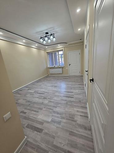 Продажа коттеджей и домов: 🚨 **СРОЧНО! Продаётся дом** 🔥 📍 Бишкек, район Шоро 🏠 Уютный дом для — 1