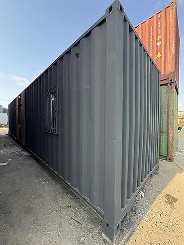 Konteyner tipli modul ofis. Metal konstruksiyalı korpus üzərində