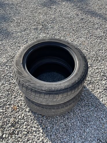 авто до 200000 сом: Шины 215 / 55 / R 17, Зима, Б/у, Пара, Легковые, Bridgestone