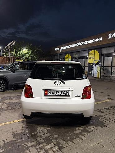 дешевые машина: Toyota Ist: 2003 г., 1.5 л, Автомат, Бензин, Хэтчбэк — 4
