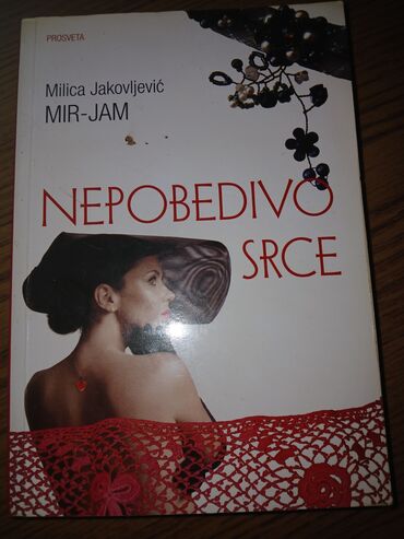 sportsko odelo: Milica Jakovljevic Mirjam-Nepobedivo srce